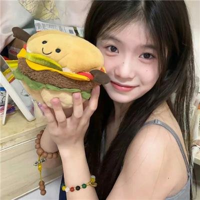 艾米莉亚·佩雷斯